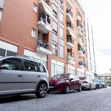 Free Parking Sudio Apartment