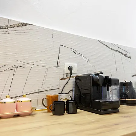 Free Parking Sudio Apartment