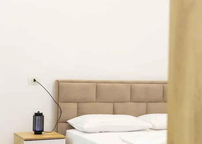 Free Parking Sudio Apartament Tirana